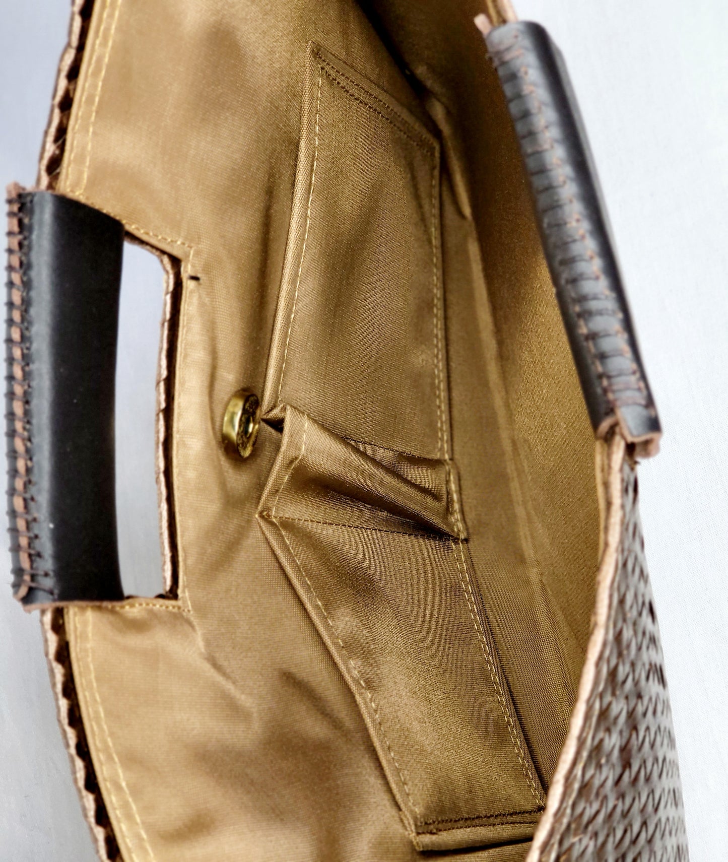 Coffee Brown/Brn Artisan Clutch
