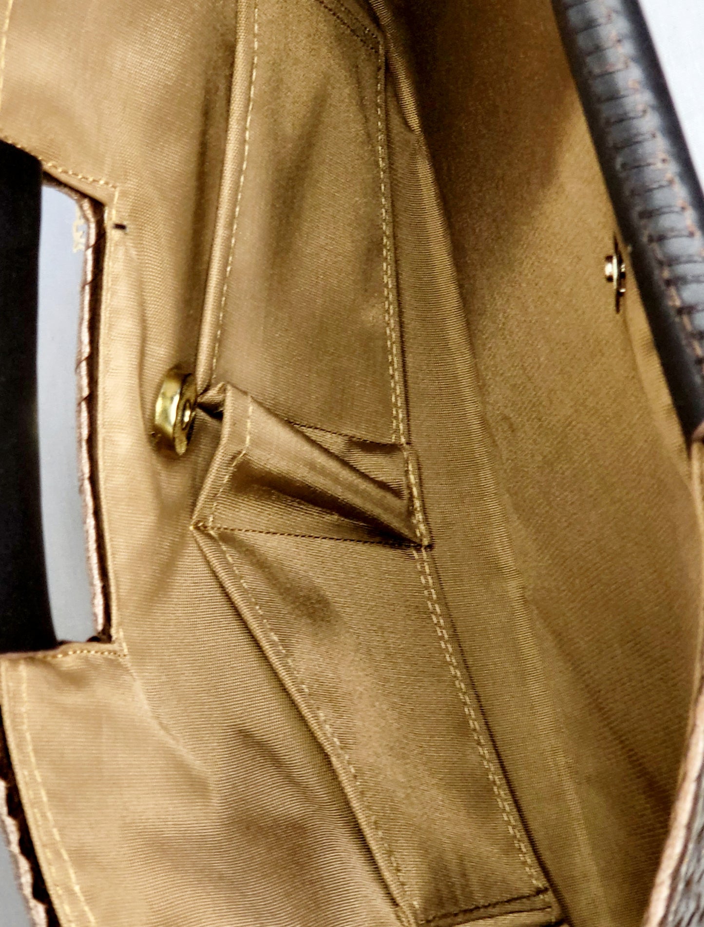 Coffee Brown/Brn Artisan Clutch