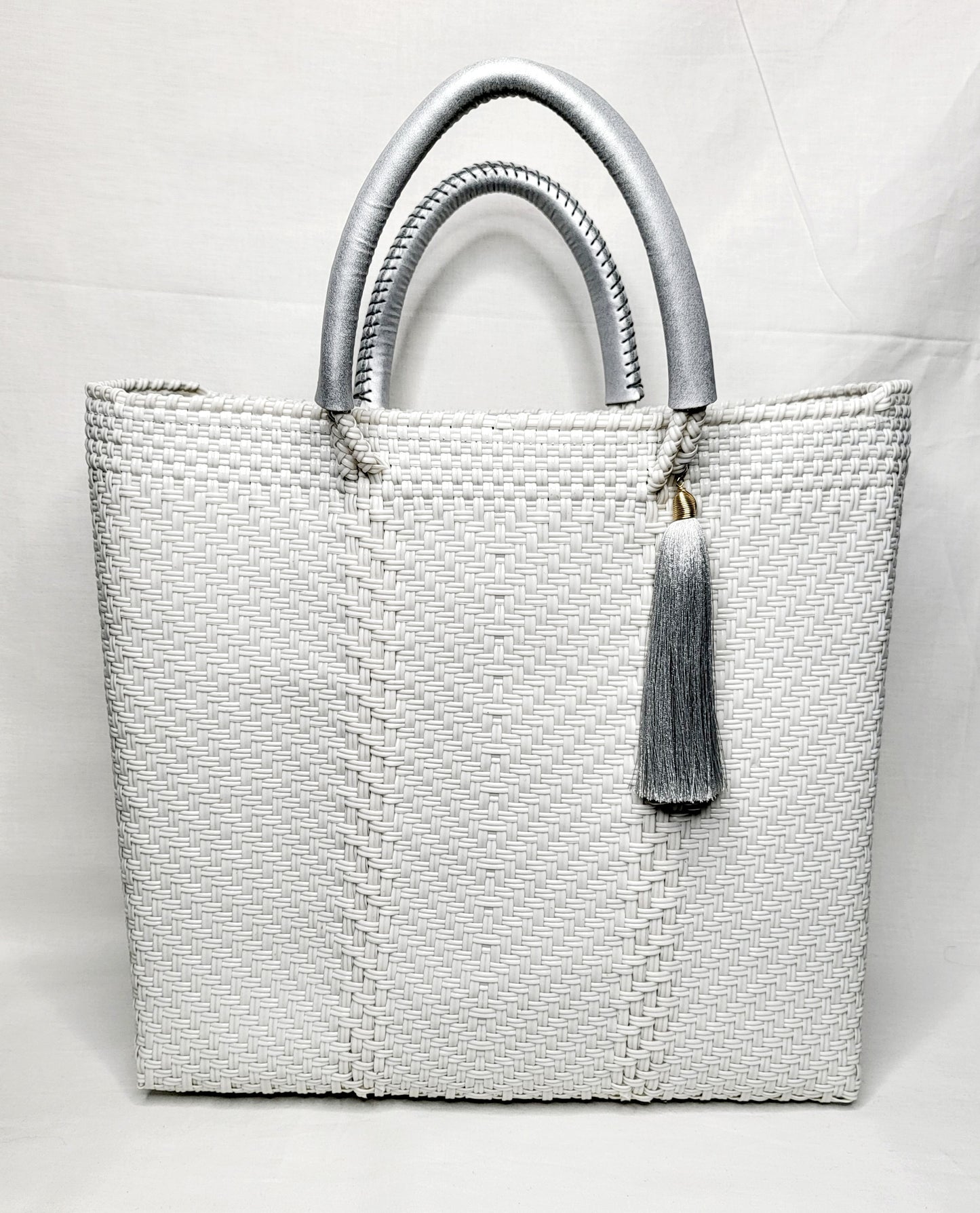 Lola Medium Bag - Silver & White