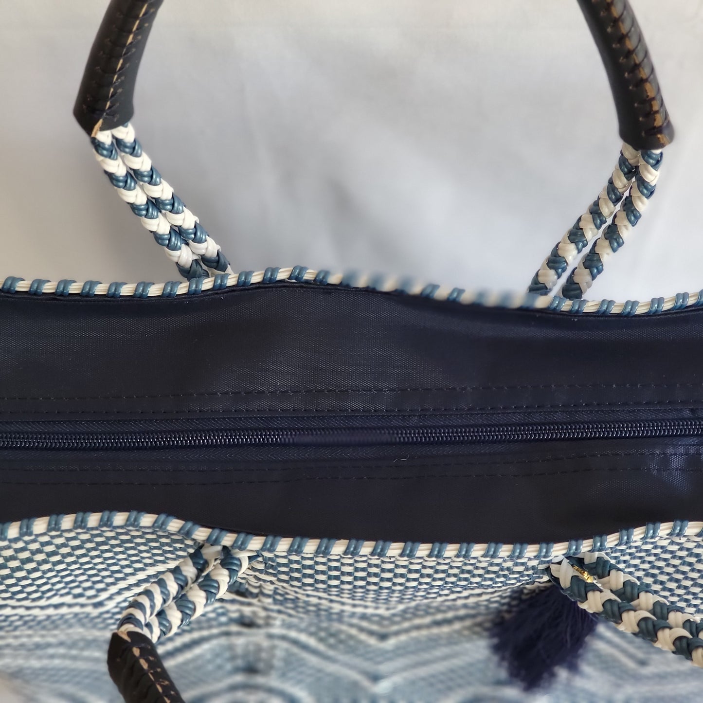 Lola Medium Bag - Zipper Blue & Double White