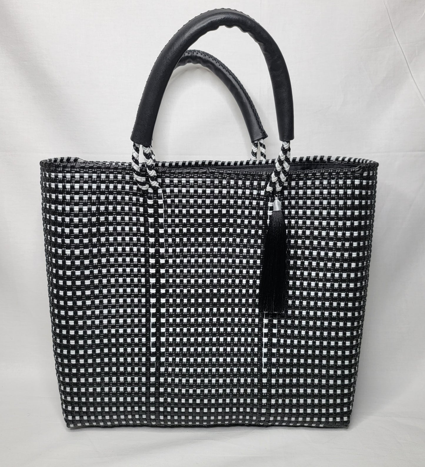 Lola Medium Bag - Black & White