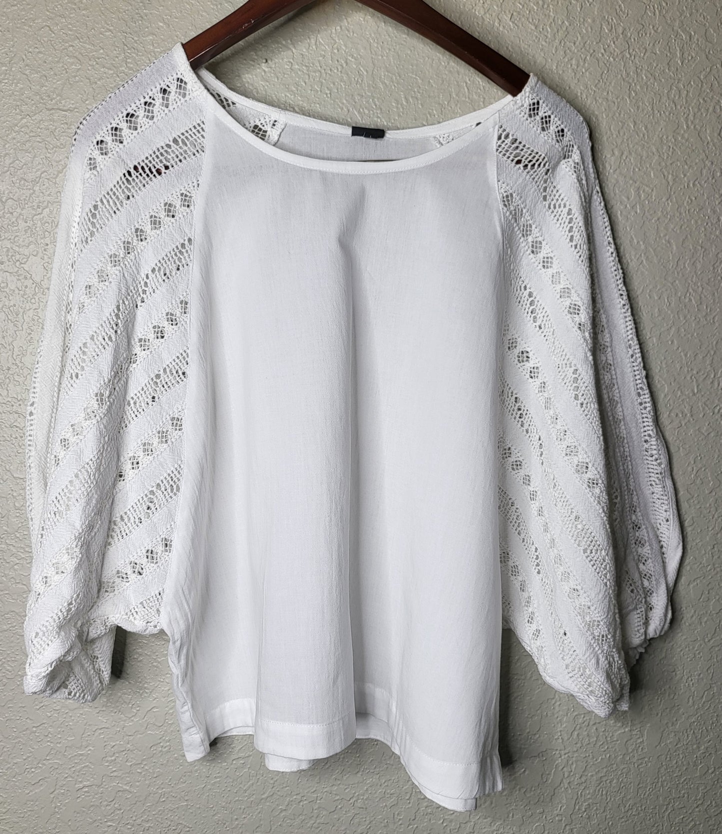 PRE-ORDER Now - "O" Blouse - White